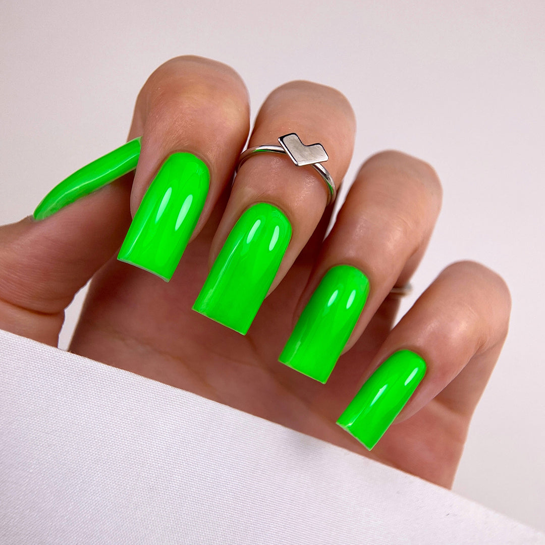 Esmalte Piña Colada 128 Patrisa Nail 8 ml