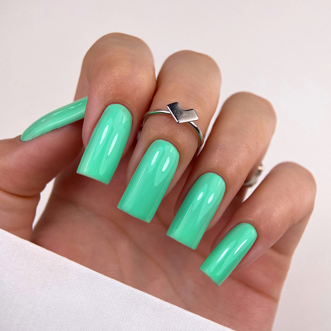 Esmalte Piña Colada 131 Patrisa Nail 8 ml