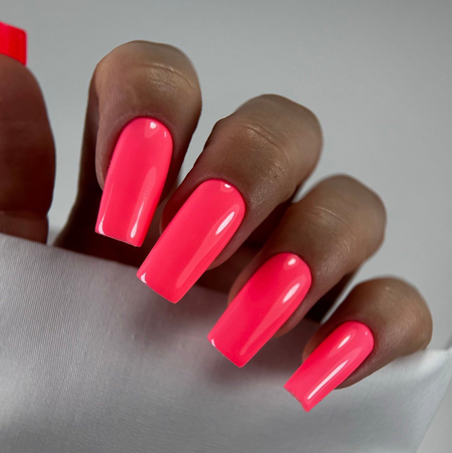 Esmalte Axiosgel "Barbie" 949 Patrisa Nail 8 ml