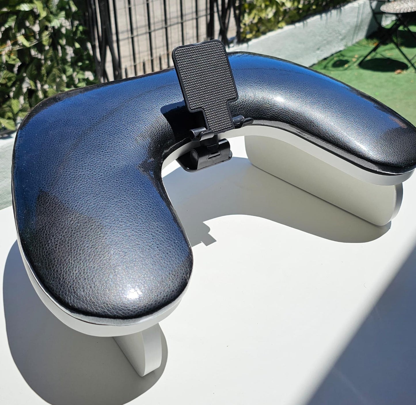 Apoya Brazos Negro + Impermeable + Porta Celular