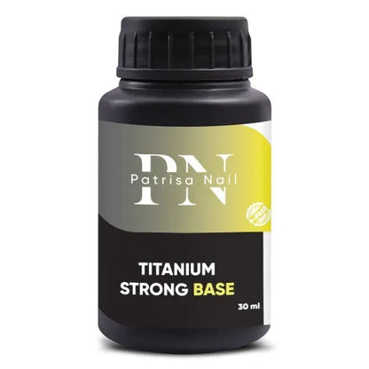 Base Titanium Strong Patrisa Nail 30 Ml