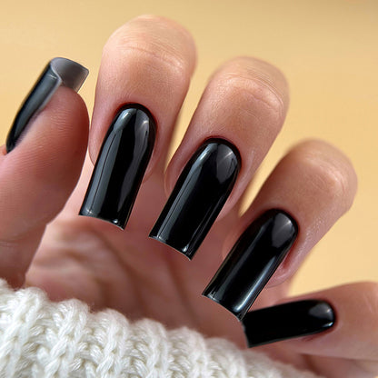 Esmalte Must Have 1301 (Negro) Patrisa Nail 8 ml